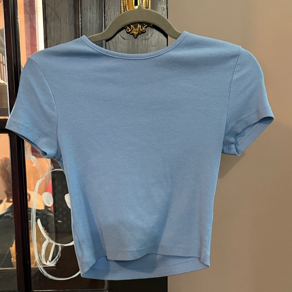 H&M Light Blue Ribbed Crop Tee